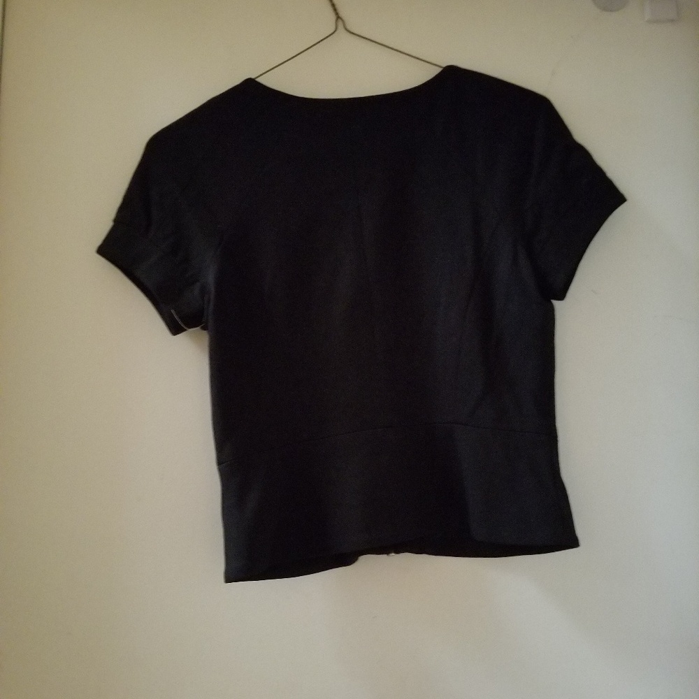 Top - Picture 2 of 2
